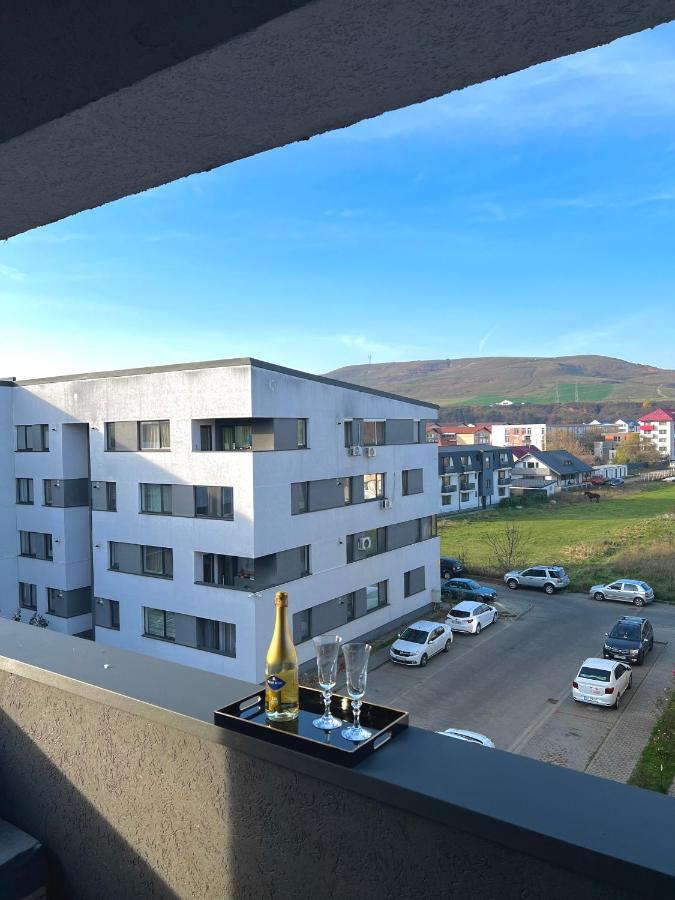Luxurious Accommodation Floreşti Buitenkant foto
